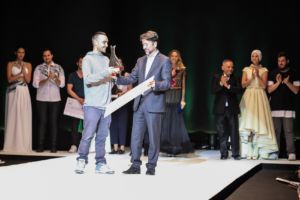 Andrés Jarabo ganador del VII Certamen Jóvenes Diseñadores 2015 sigue avanzando con su firma Humo 10 años de Historia del Certamen Jóvenes Diseñadores de Tenerife