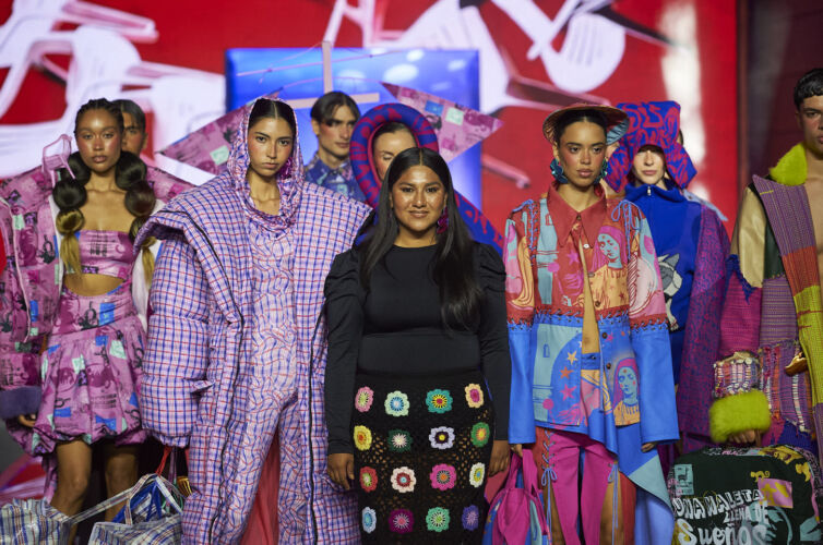 ANAISS YUCRA – XIV CONCURSO JÓVENES DISEÑADORES