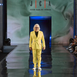 El diseñador Juan Carlos Armas perteneciente al colectivo Tenerife Moda, estará presente en la pasarela Larios de Málaga
