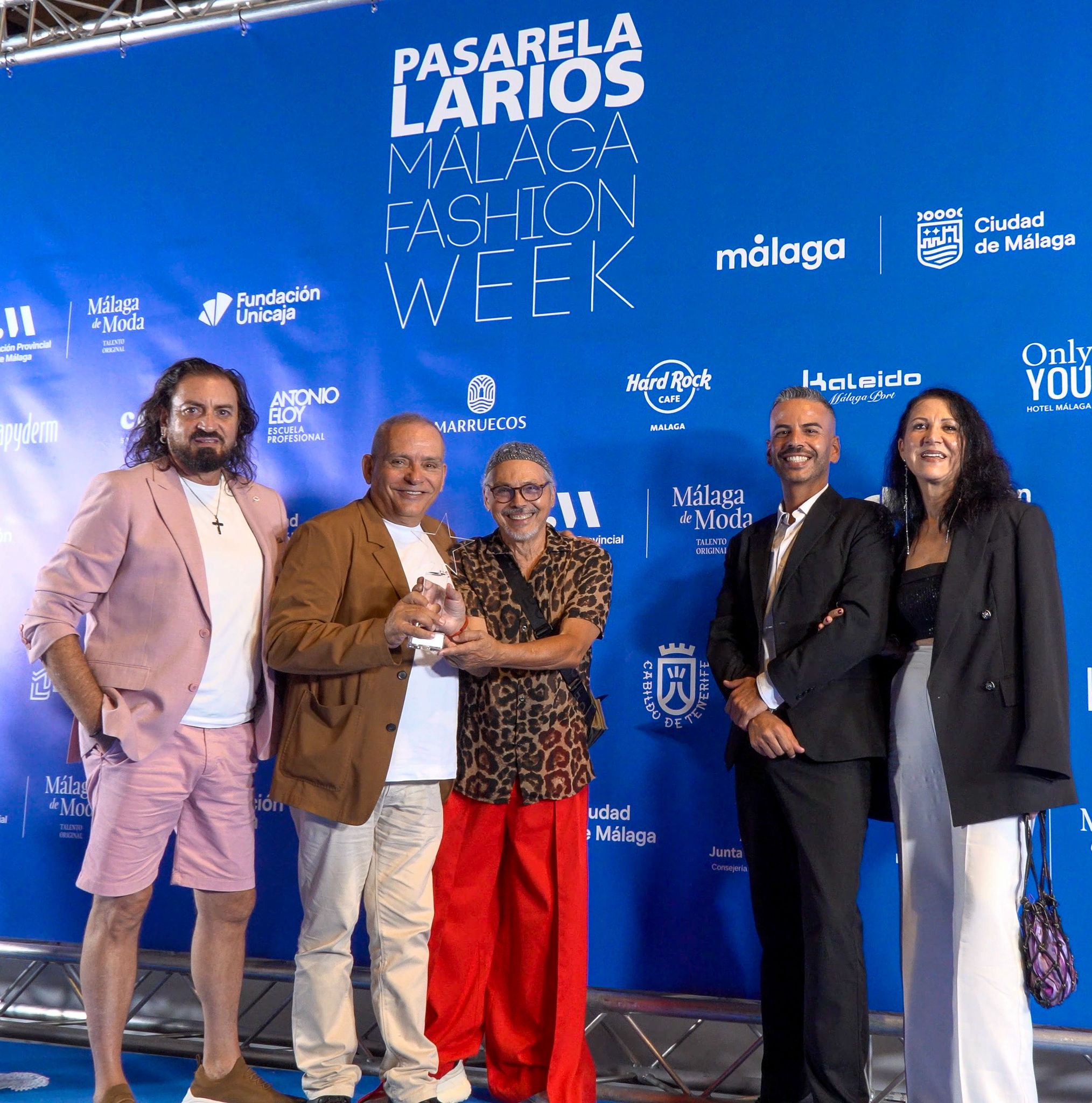 LARIOS 001