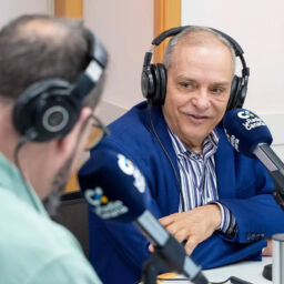 Efraín Medina informa en La Radio Canaria sobre el XV Certamen de Jóvenes Diseñadores