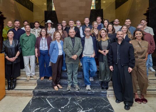 JÓVENES DISEÑADORES 001