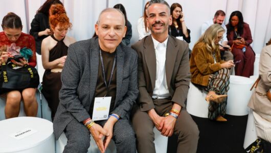 EFRAIN-MEDINA-002-1200x800