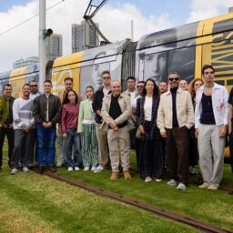 El Cabildo promociona la Semana Internacional de la Moda de Tenerife 2026 en el Tranvía
