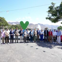 La creatividad toma la pasarela en el arranque de la Semana Internacional de la Moda de Tenerife