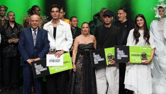 GANADORES-JOVENES-DISENADORES-001-1200x802 GANADORES-JOVENES-DISENADORES-001-1200x802
