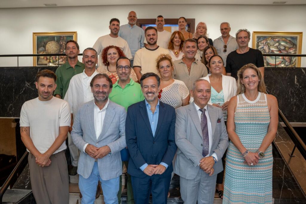 La cita nació en 2017 como una plataforma de promoción y difusión para empresas de moda de baño, complementos y emprendedoras integradas en el programa Tenerife Moda.